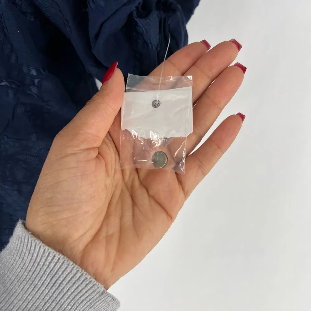 Ophelia Roe Navy Textured Floral‎ Paisley Puff Sleeve Cropped Blouson Top - Image 7