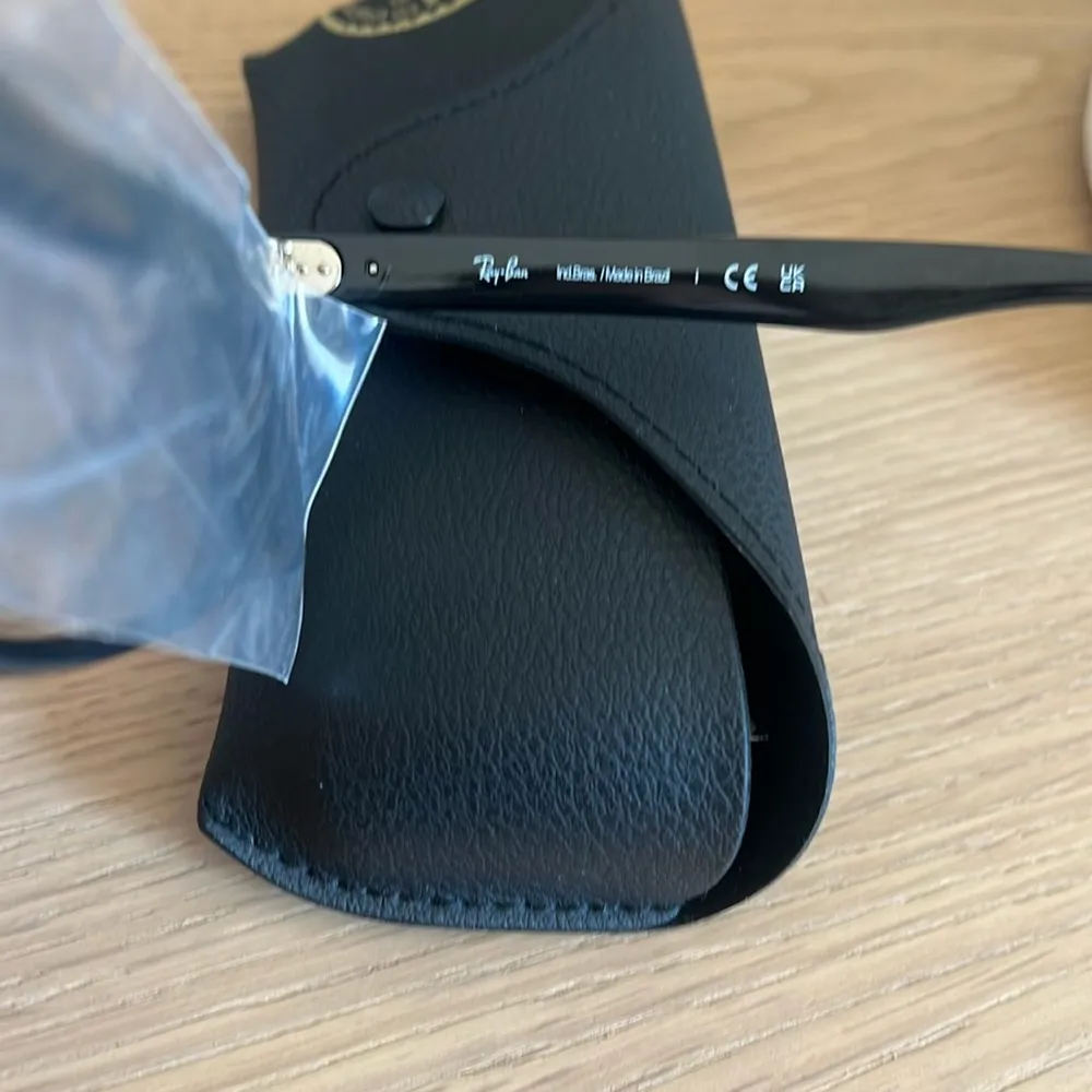 New in Box Ray-Ban Black Cat's Eye Sunglasses - Image 9