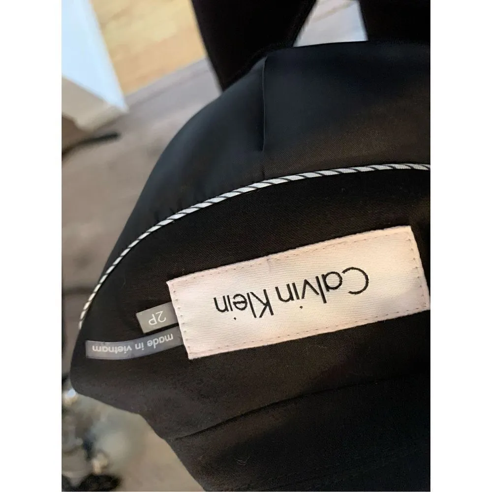 Clavin Klein blazer size 2p - Image 3