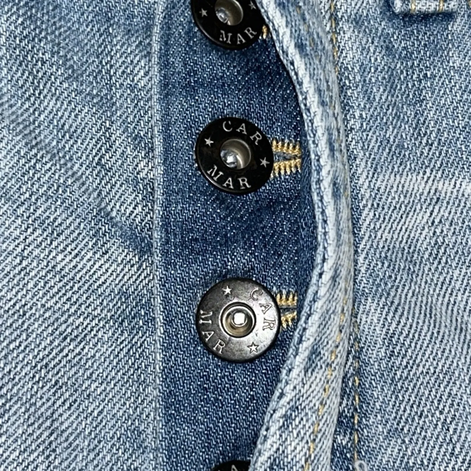 Woman’s Carmar Distressed Light Blue Denim Shorts size 25 - Image 5