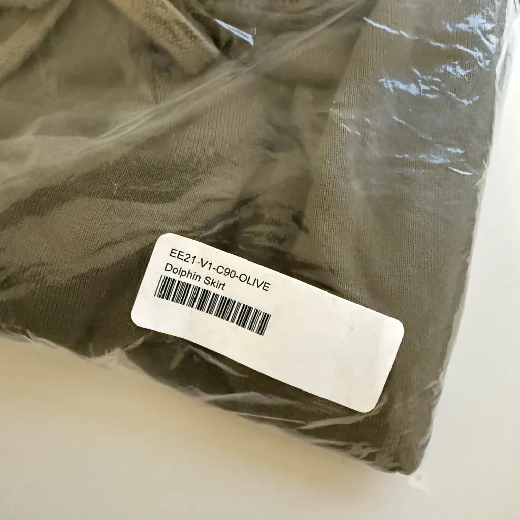 New Evereve Sundry Olive Terry Drawstring Skirt - Small - $118 - Image 3