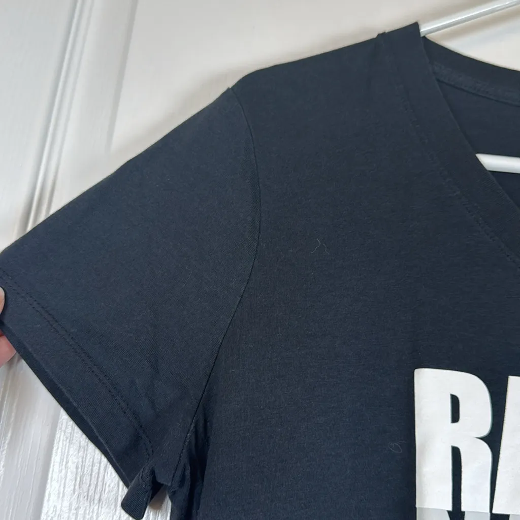 Nike The Nike Tee Black Raiders Football V-Neck S/S Shirt Size Medium EUC #2971 - Image 2