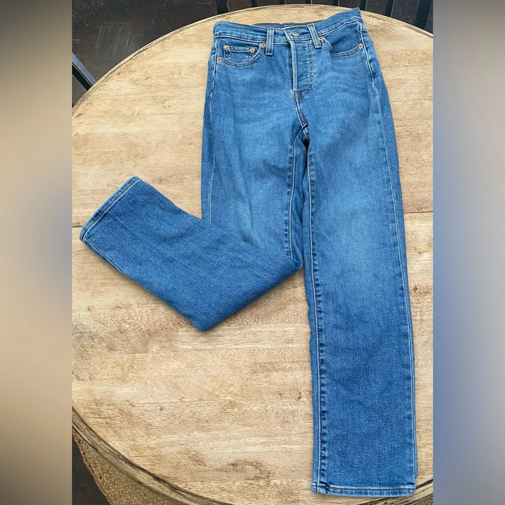 Levi’s Premium Women’s Sz 24 Wedgie Straight Fit Medium‎ Blue Jeans - Image 5