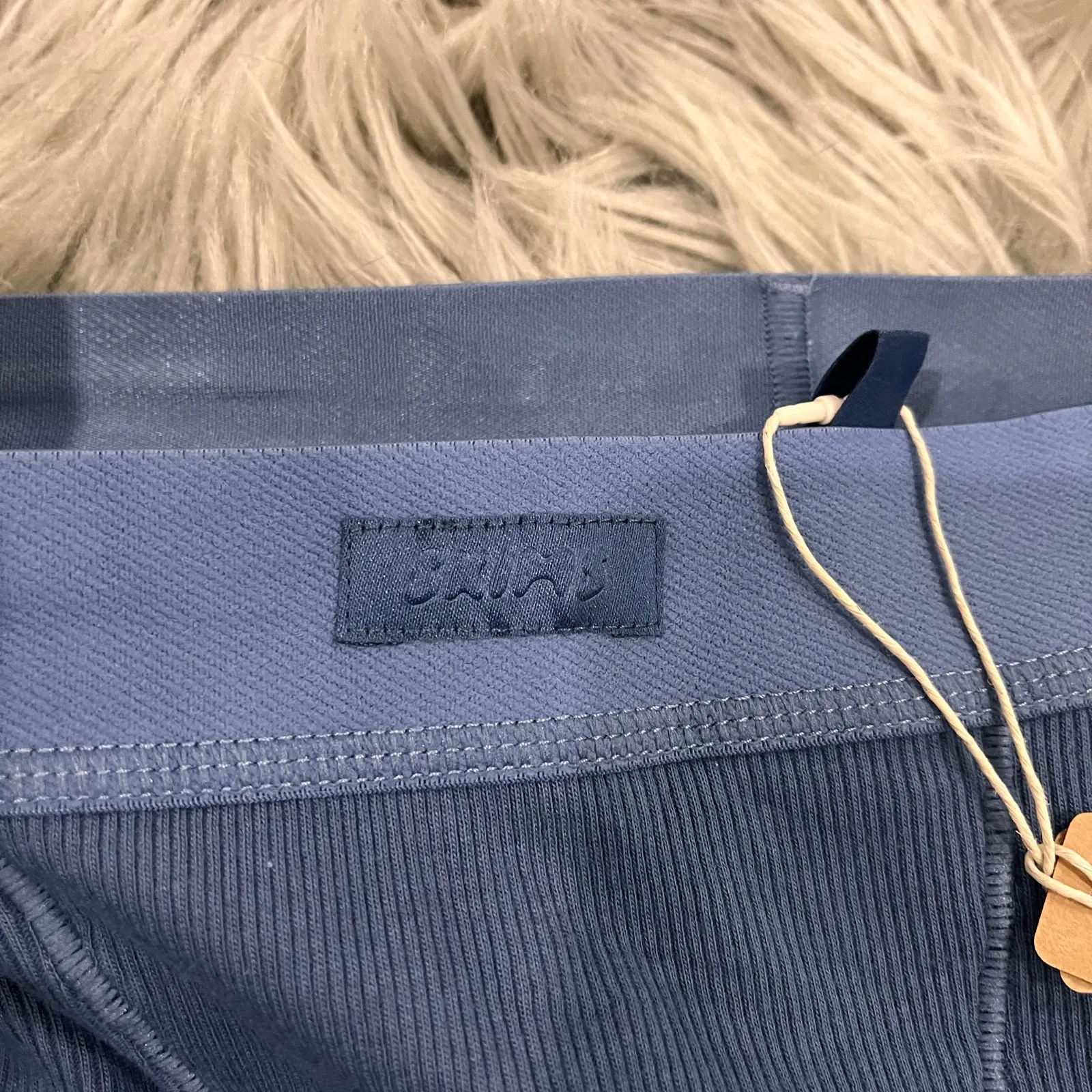 Skims Cotton Rib Logo Boxers Shorts
Loungewear Harbor Women's Sz
Small NWT $36 - Image 6