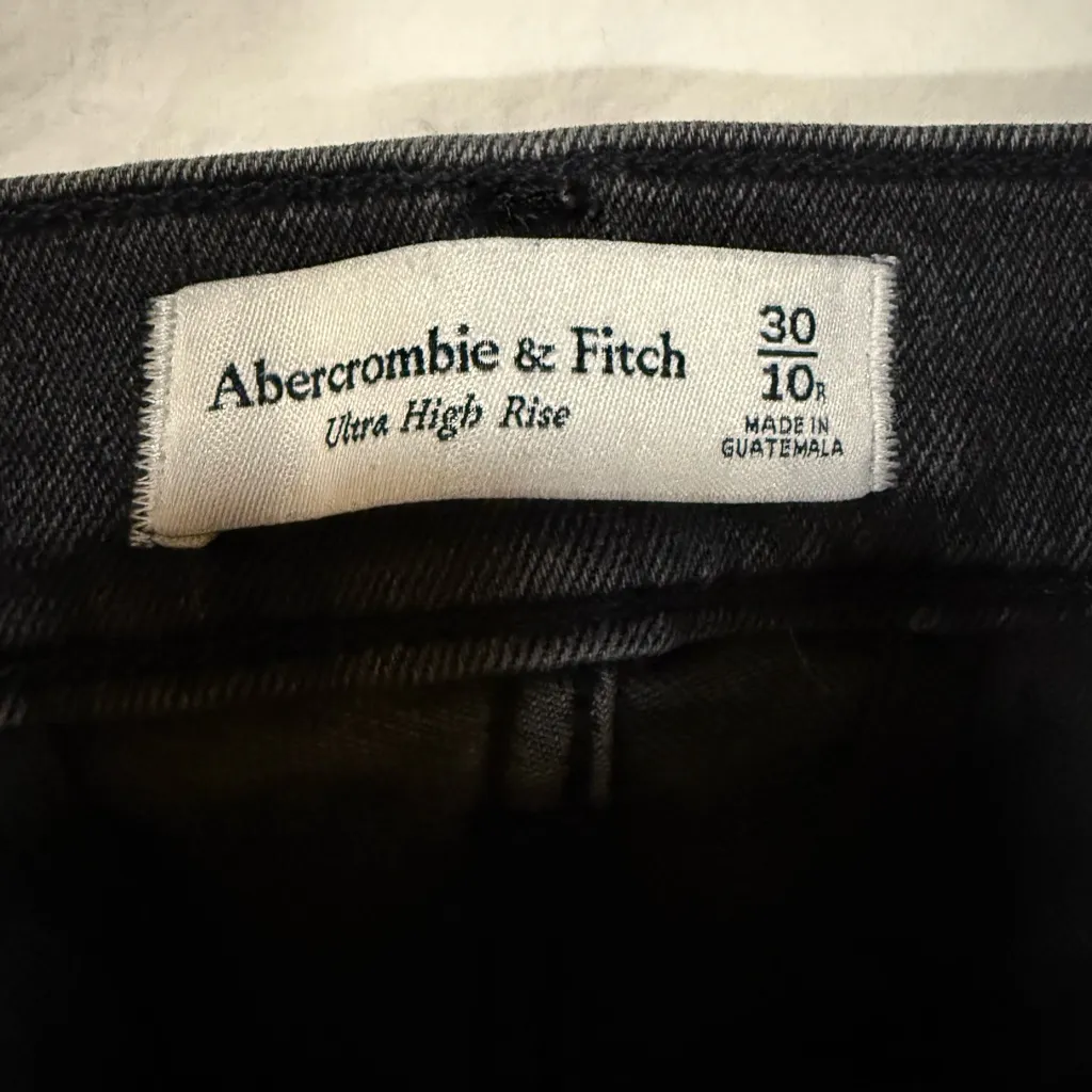 Abercrombie & Fitch Ultra High Rise Black Denim Joggers Size 10 / 30 - Image 4