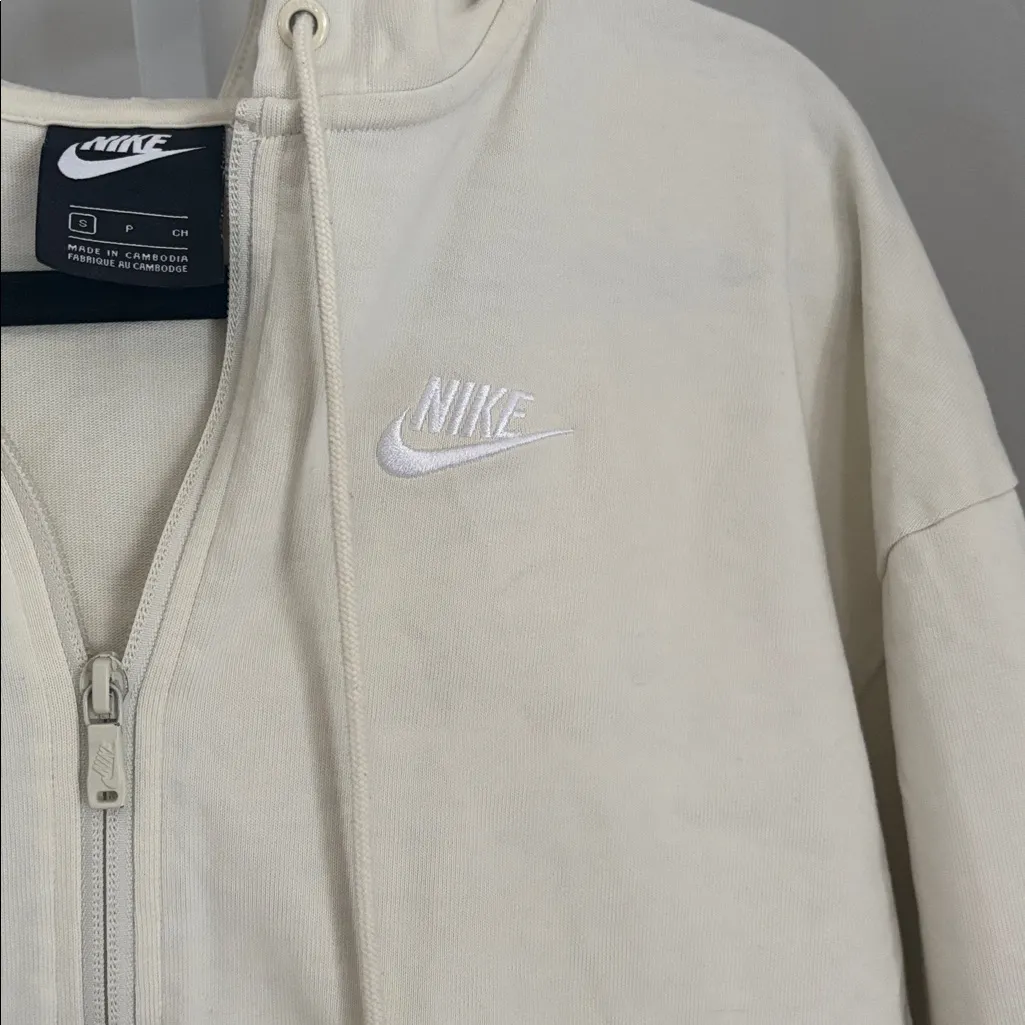 Nike Full Zip Hoodie Cream Loose Fit Waist Length Boxy Full Zip up Jacket Size S - Image 3