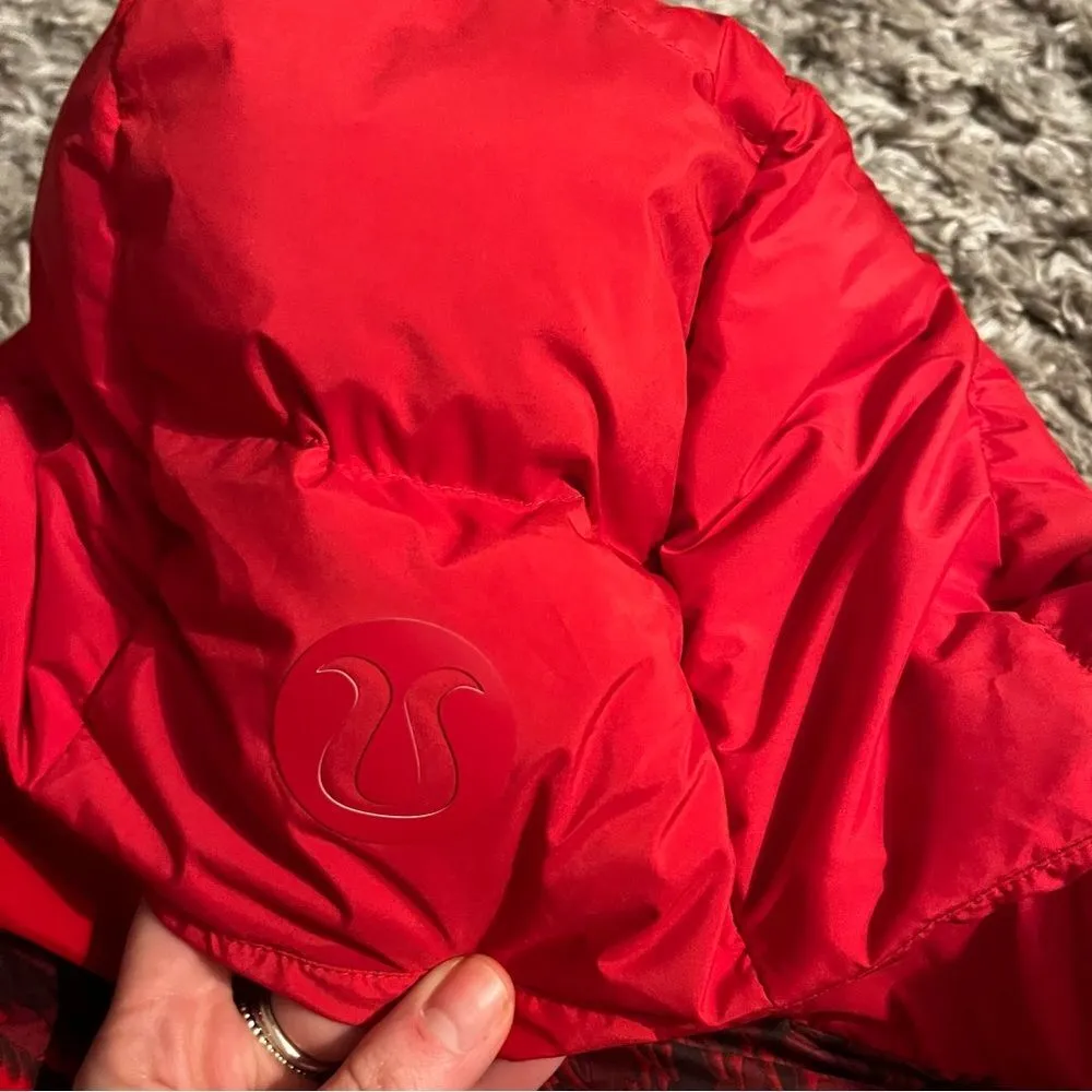 Lululemon red wunder puff vest size 4 - Image 4