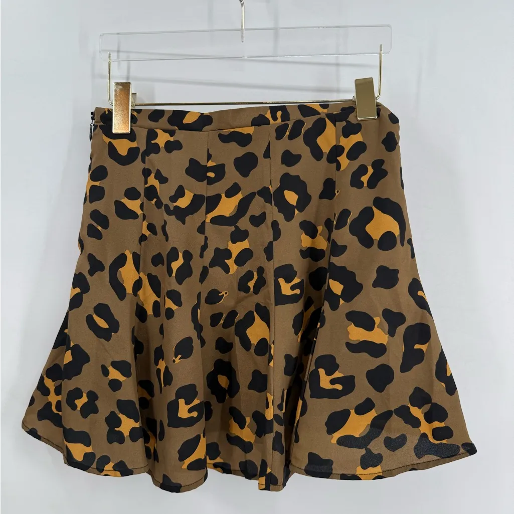 Show me your mumu leopard print mini‎ skirt size small - Image 2