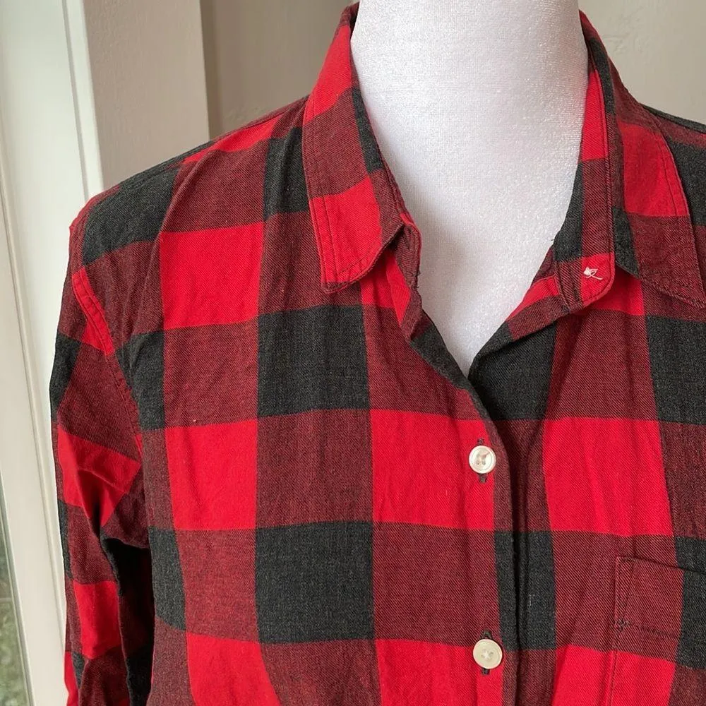 GAP Red Charcoal Gray Buffalo Plaid Flannel Button Down Shirt Size Small - Image 2