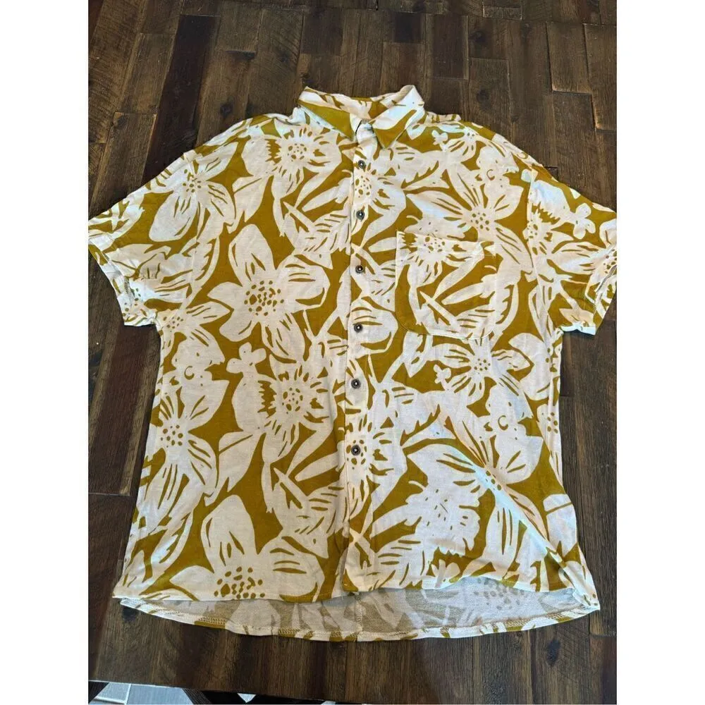 Urban outfitters Noah Longline Button-Down Shirt oversized size medium semi shee - Image 3