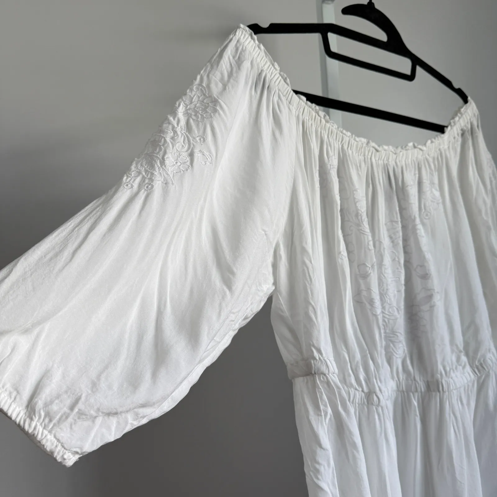 Torrid White‎ Embroidered Off Shoulder Dress Plus sz 2 Boho Fairy Cottage - Image 6