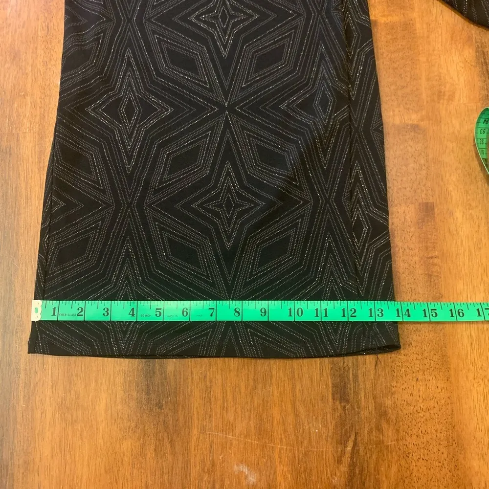 CATO Pants Women’s 14/16 Wide leg Stretch pull on Silver Sparkle Thread Design - Image 3