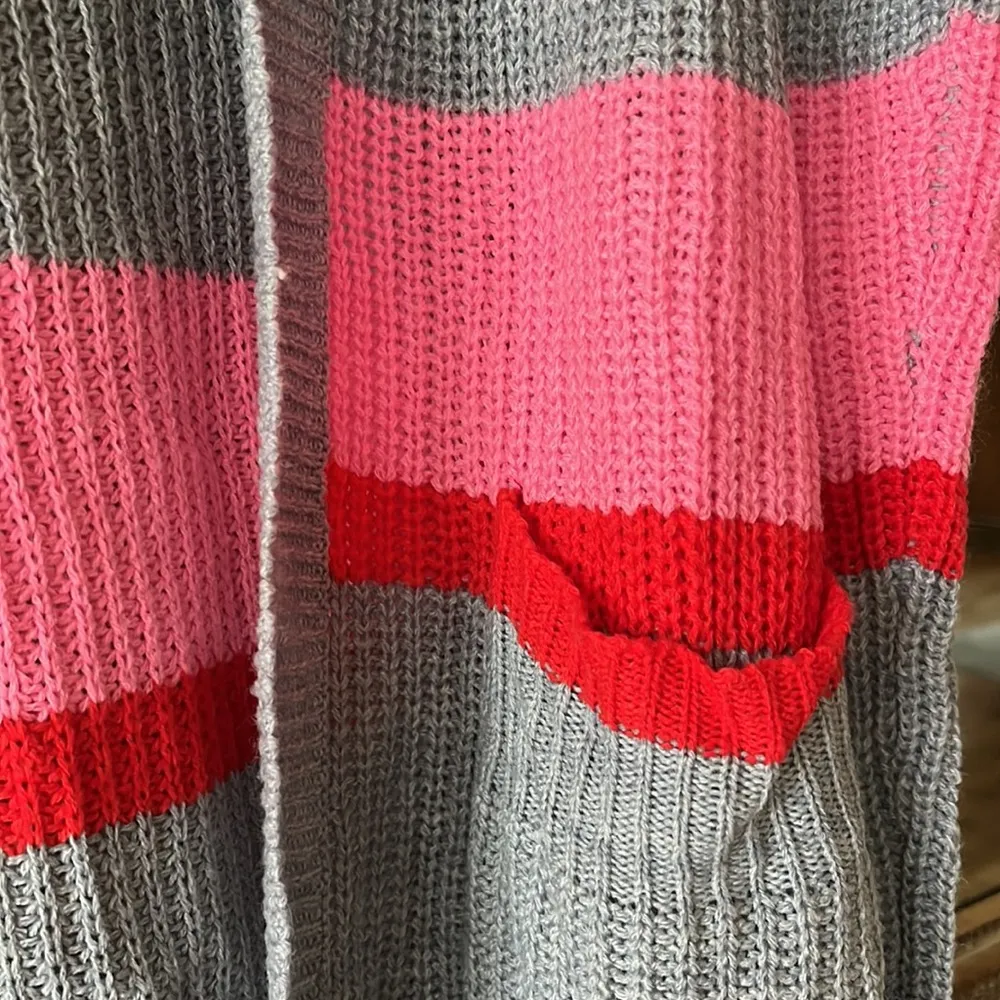 Ultra Flirt New York Los Angeles Gray Crochet Knit Sweater Cardigan Womens Small - Image 4