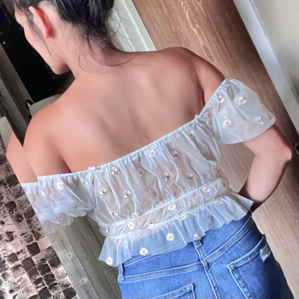 Le Lis daisy crop top - Image 3