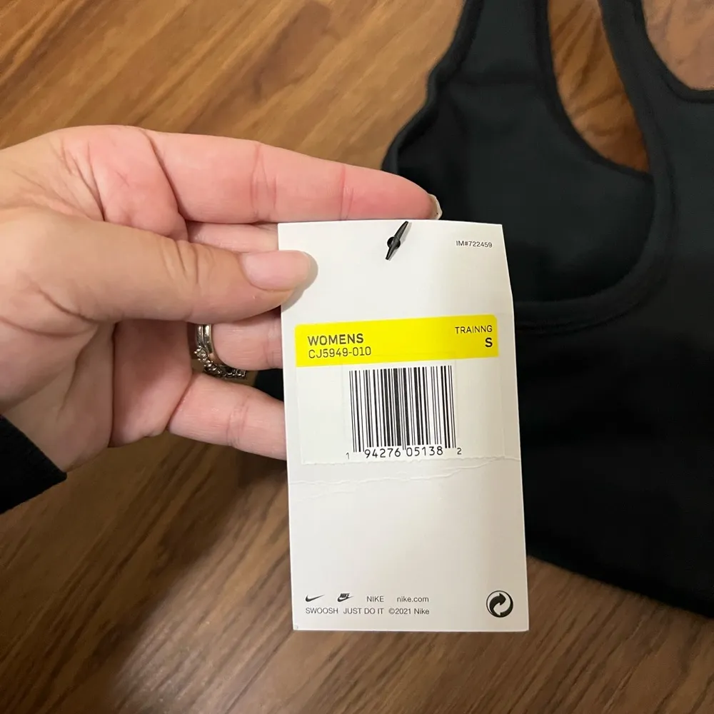 NWT Nike Black Medium Support Non Padded Swoosh 2.0 Sports Bra Size Small - Image 5