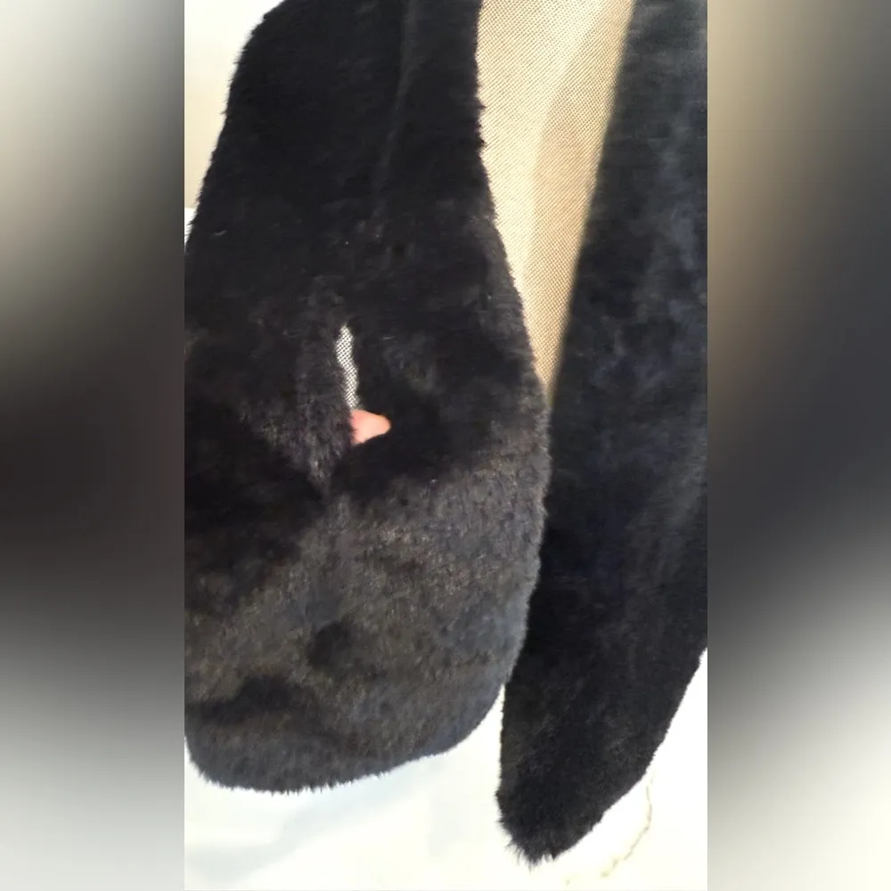 Black Faux Rabbit Fur warm - Image 4