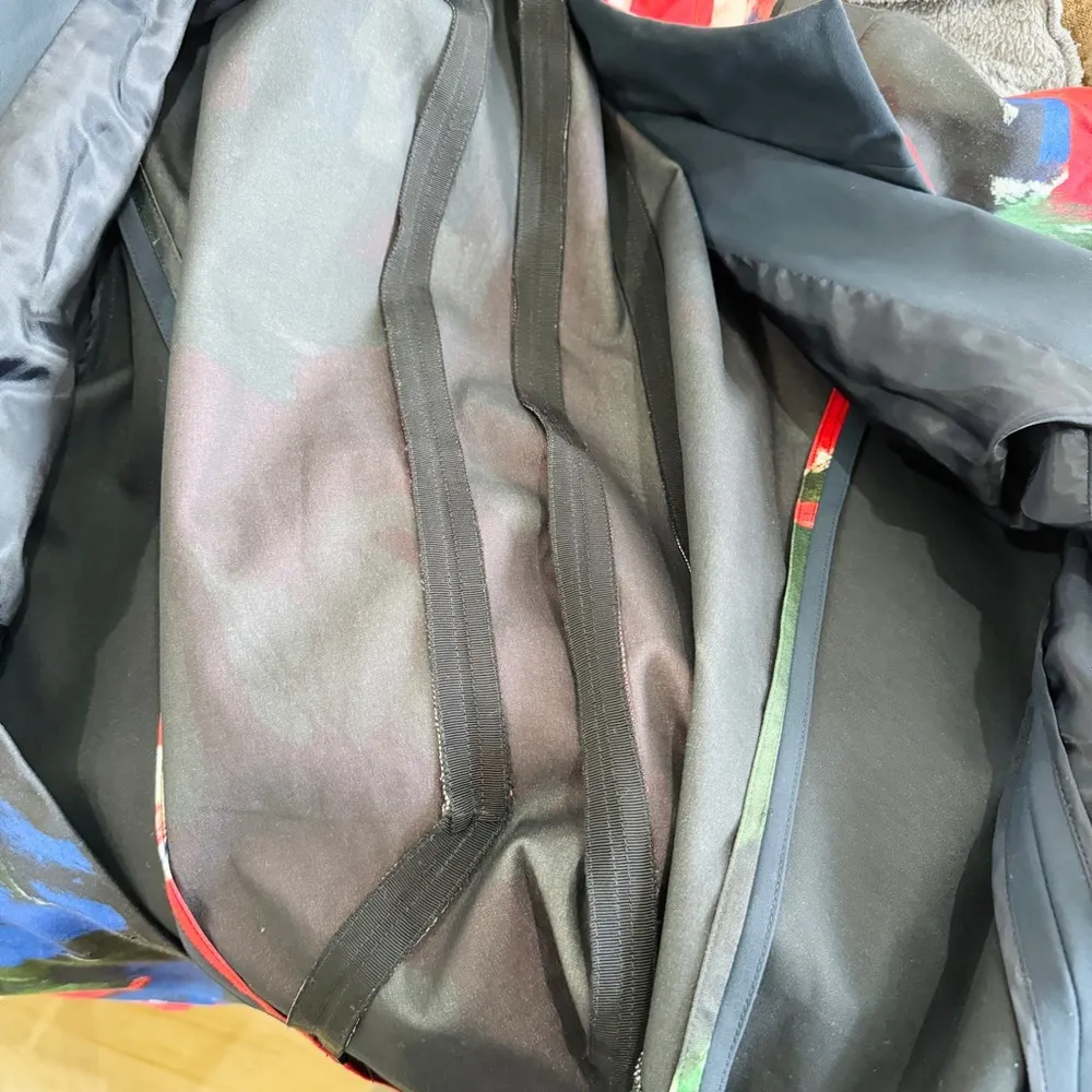 Lafayette 148 New York multi color graffiti  blazer - Image 13