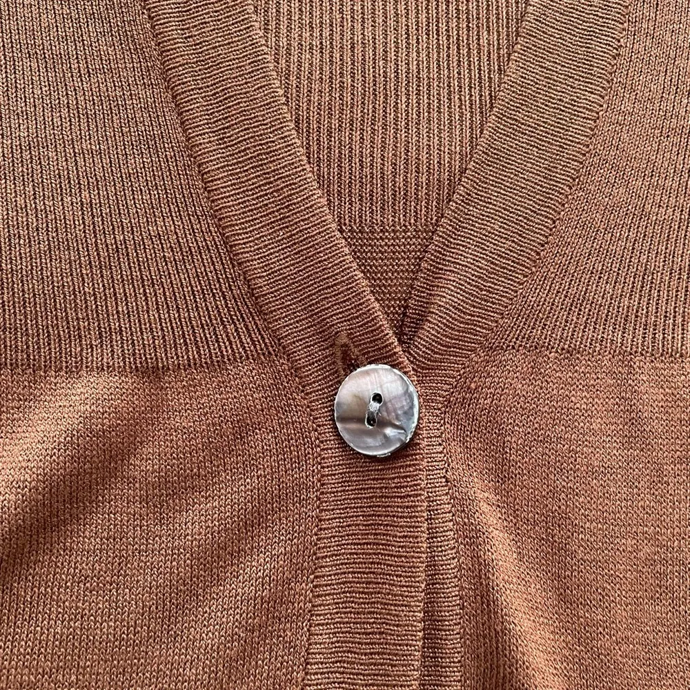 On Sunset Los Angeles silk blend brown balloon sleeves cardigan, size M cottage Size M - Image 8