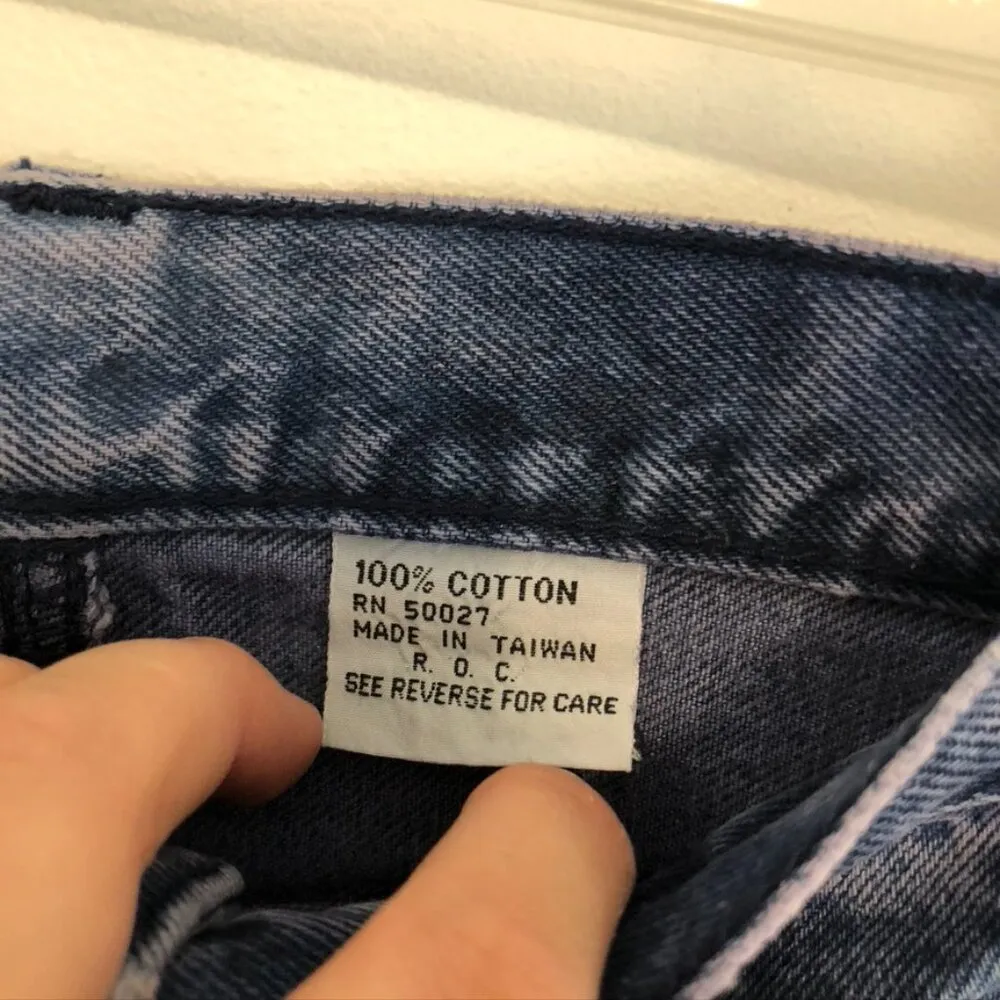 VINTAGE BILL BLASS PETITE Acid Wash High Waisted Straight Leg and/or Mom Jeans Blue Size undefined - Image 5