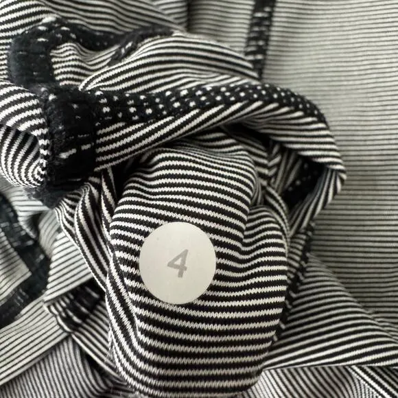 Lululemon Run: Stay On Course Tank Black Micro Stripe Top Size 4‎ - Image 4