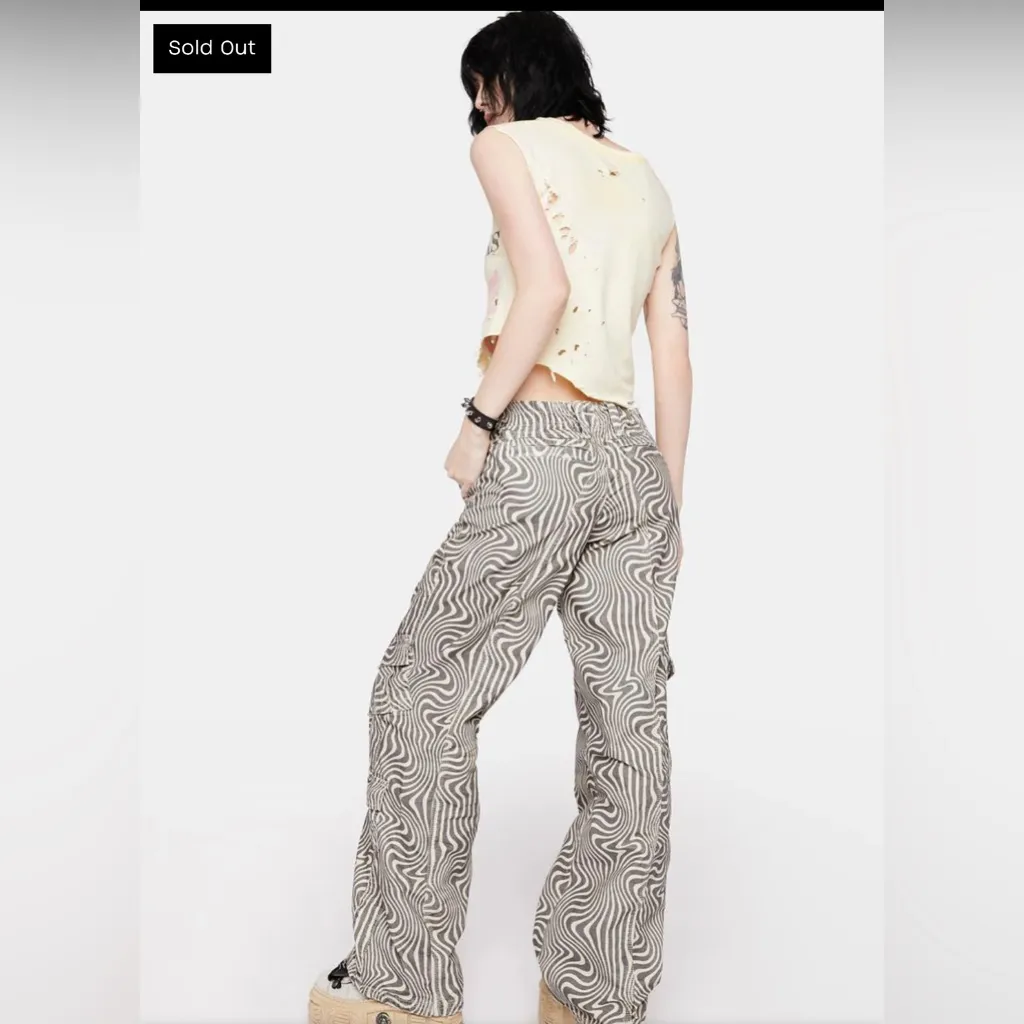 Y2K PRINTED CARGO PANTS - Image 2