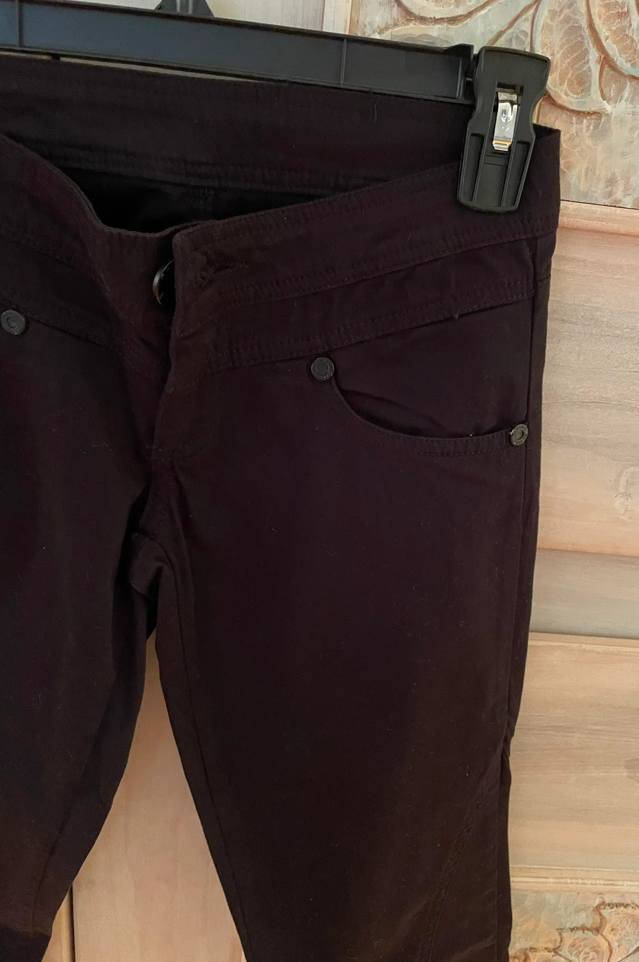 Ossira Black Jeans - Image 3