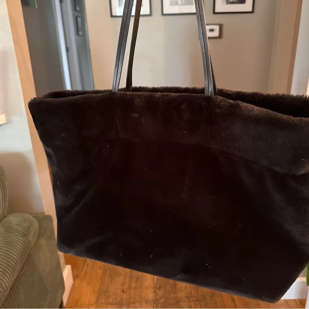 Fluffy bag Black - Image 2