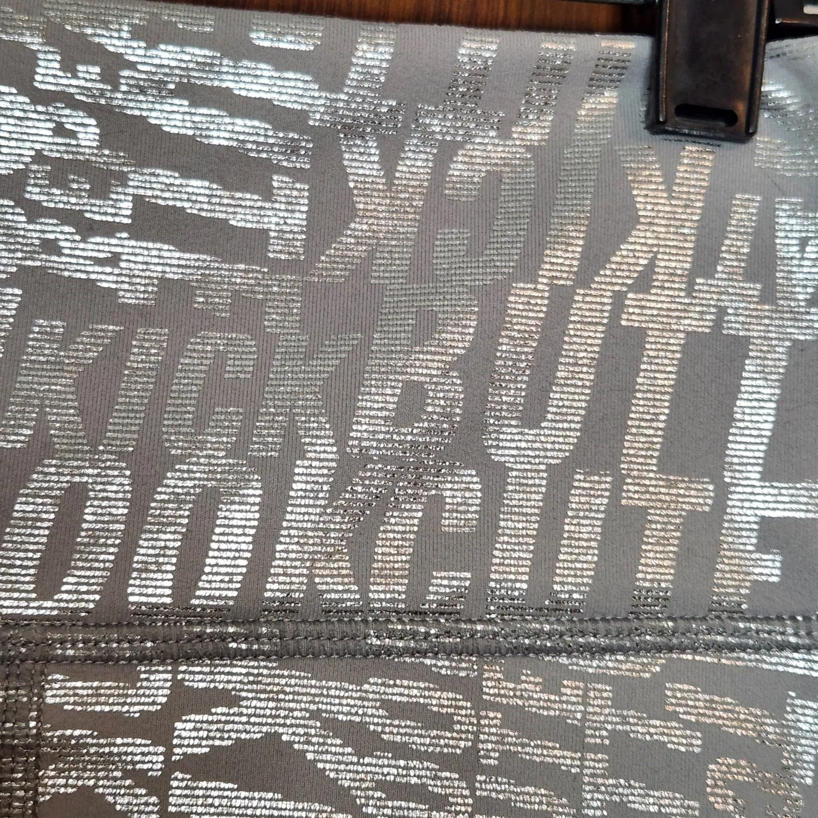 Fabletics Define PowerHold High-Waisted 7/8 Woman’s Leggings Size Medium - Image 4