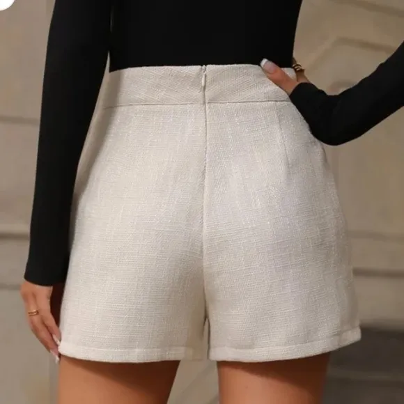 Cream High Waist Tailored linen Shorts size M Size M - Image 2