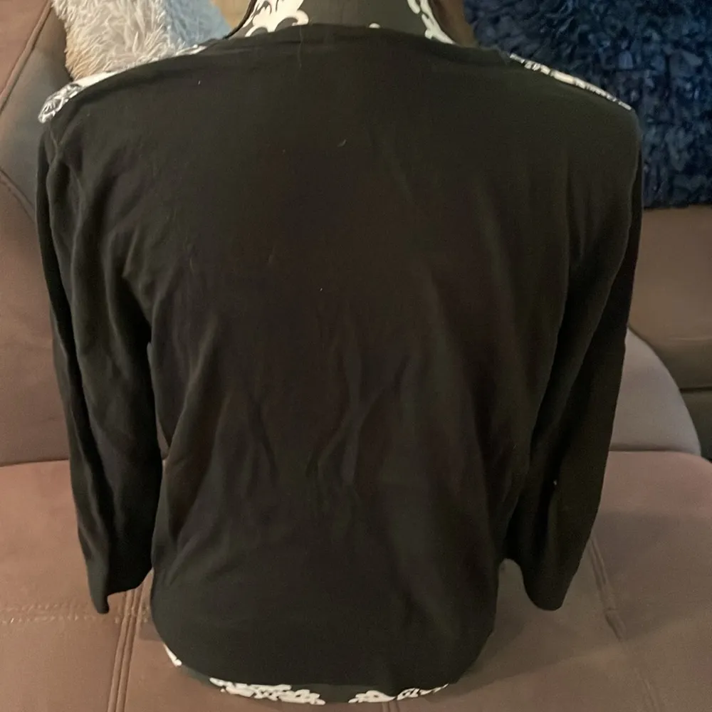 ANN TAYLOR Black & White Flower Print 3/4 Sleeve Cardigan Size Large - Image 4