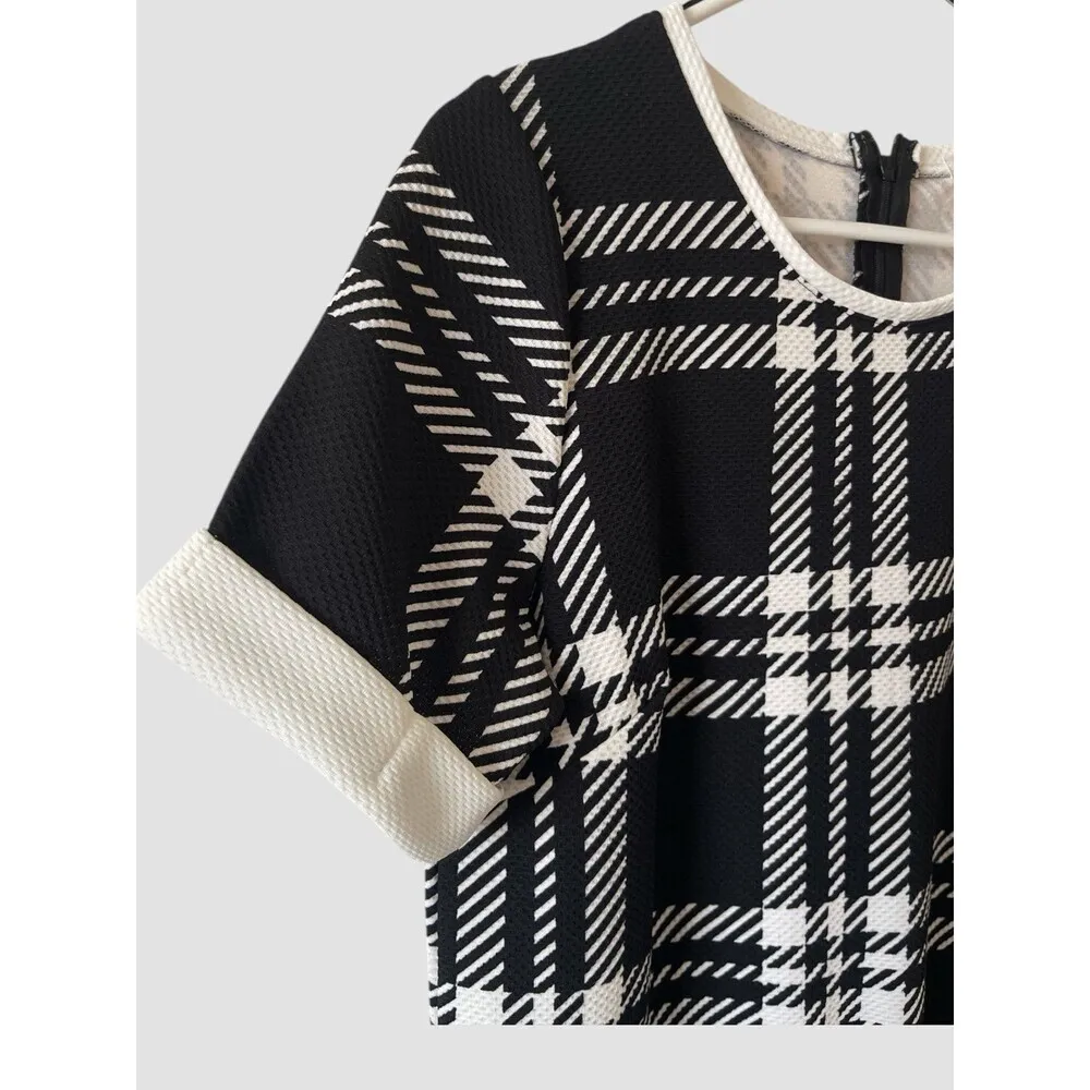 Women’s Plaid Shift Dress ValleyGirl Size M/L Zipper Accents Polyester Back Zip - Image 3