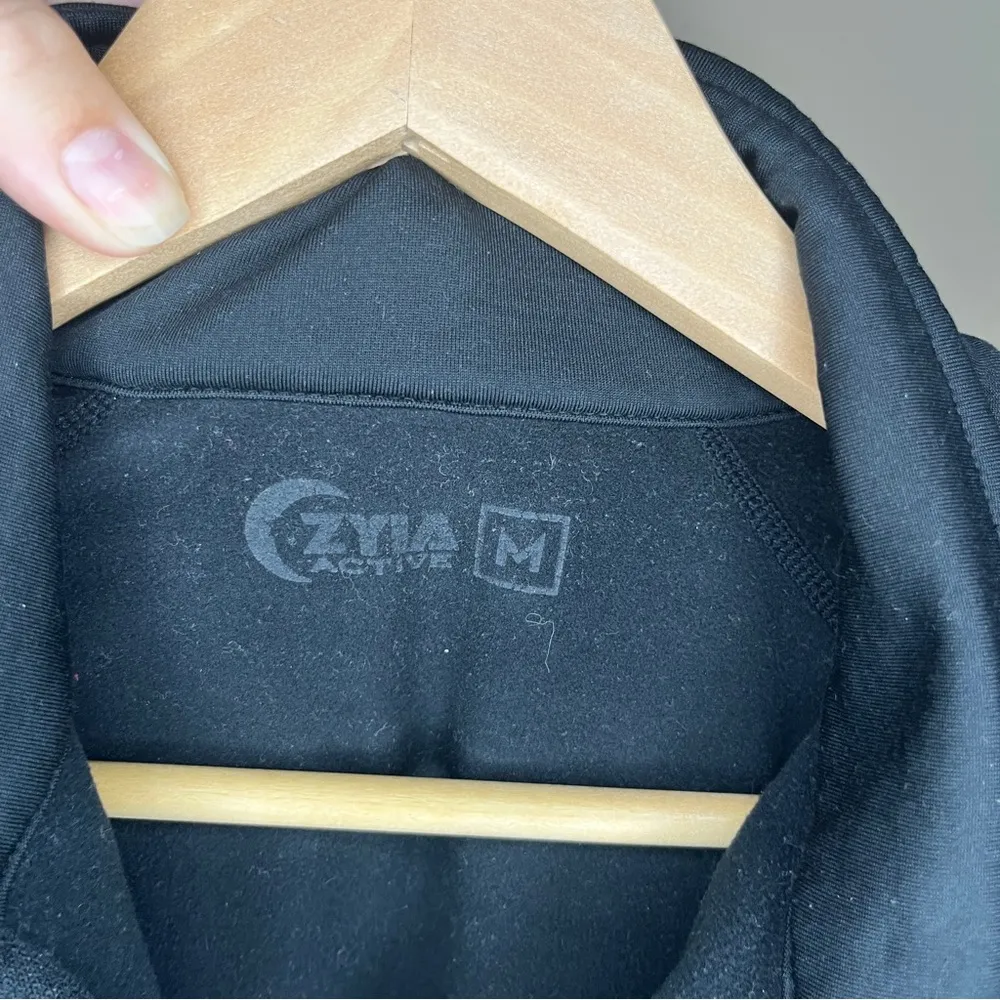 Zyia Active 1/4 Zip Black Camo Reflective Long Sleeve Athletic Workout Medium - Image 6