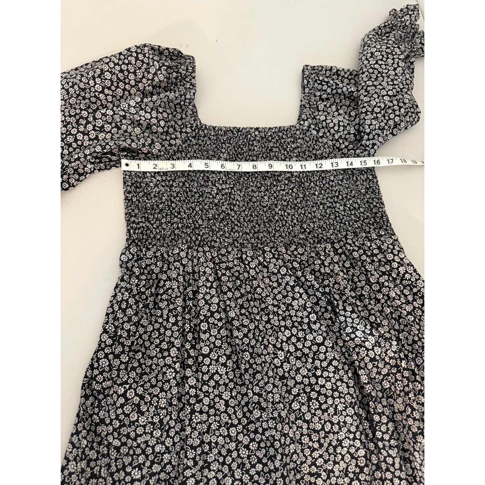 Madewell Lucie Elbow Puff Sleeve Smocked Mini Dress Black White Ditsy Floral M - Image 5