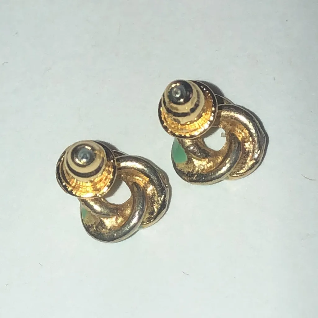 Elegant Gold Tone and Green Enamel Dainty Knot Earrings - Image 4