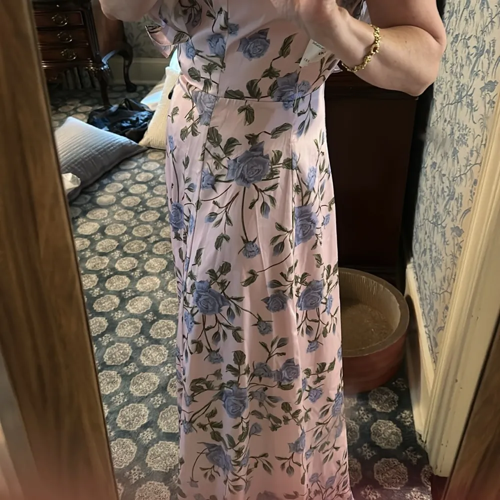 Fame & Partners size 8 fully lined high slit ruffle neck nwt $448 wrap style - Image 5