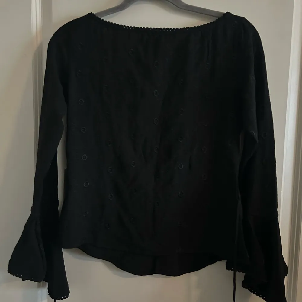 Frankies Bikini Anabelle Eyelet Long Sleeve Shirt Size XS - Image 6