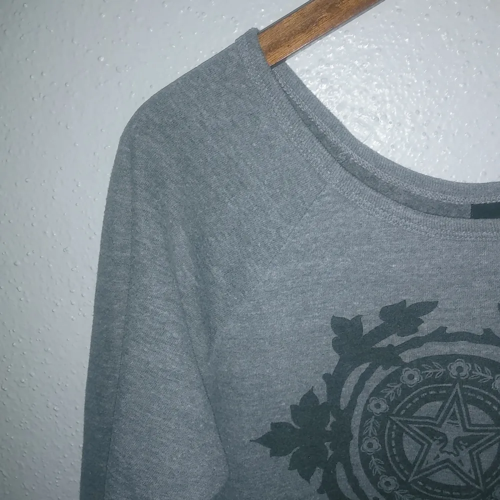Obey S Logo Gray Sweatshirt Top - Image 2