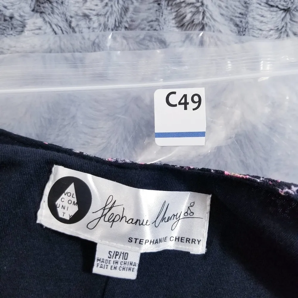 VOLCOM Stephanie Cherry Sexy Lace Ditsy Floral Dress Scoop Neck - Image 7