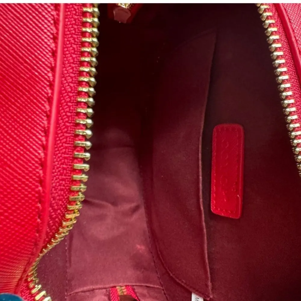 CGYGP Heart Purse Vegan Leather Shoulder Handbag With Wrist Strap Red - Image 5