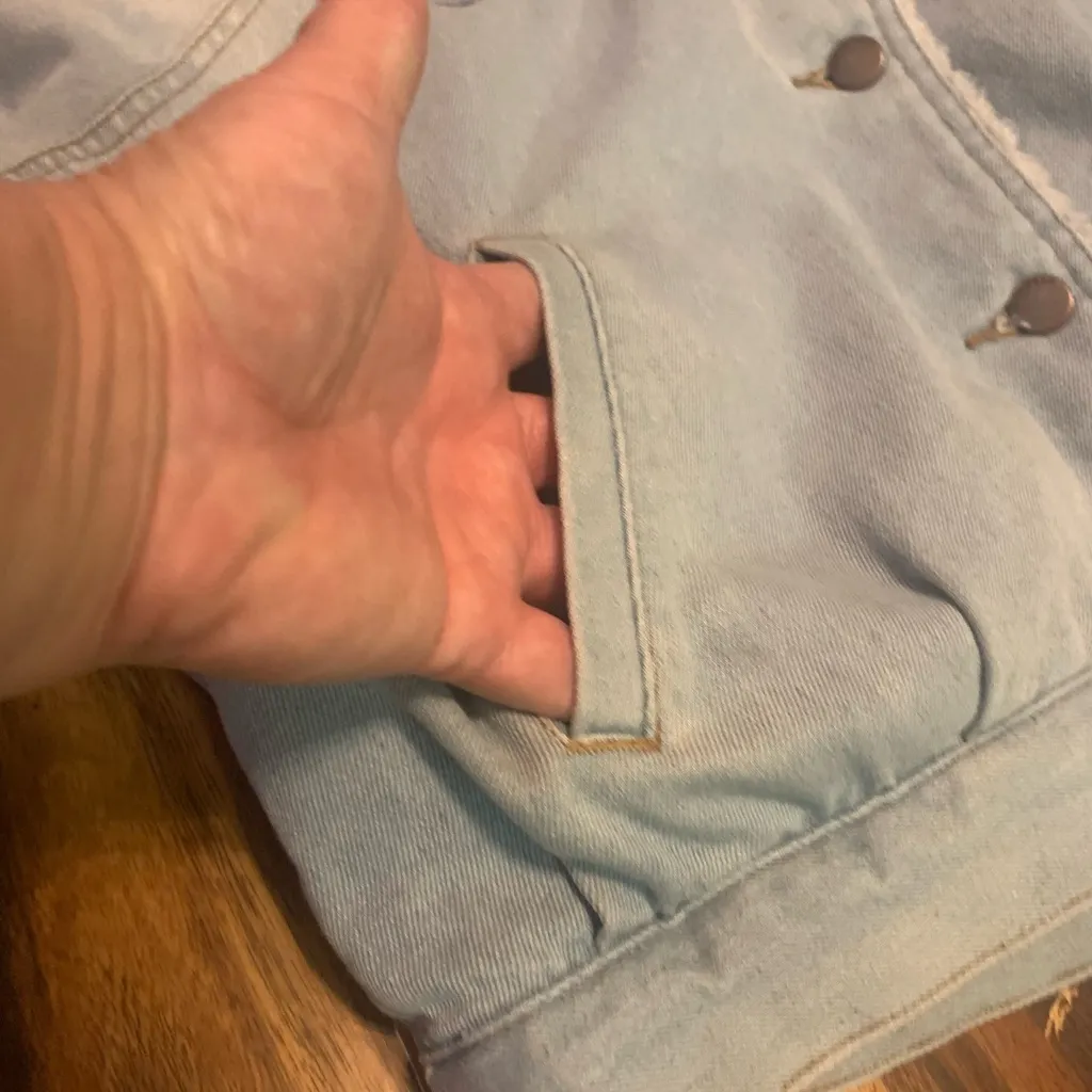 Ashley Vintage Charm Light Wash Denim Sherpa Lined XL Jr. Jacket         2843-Hg - Image 3