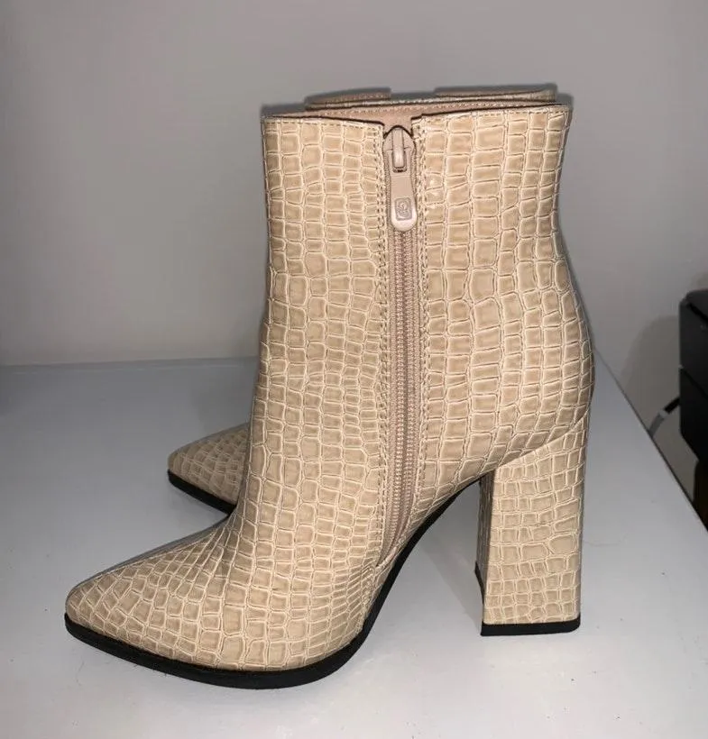 Pretty Little Thing Shoe - Image 3