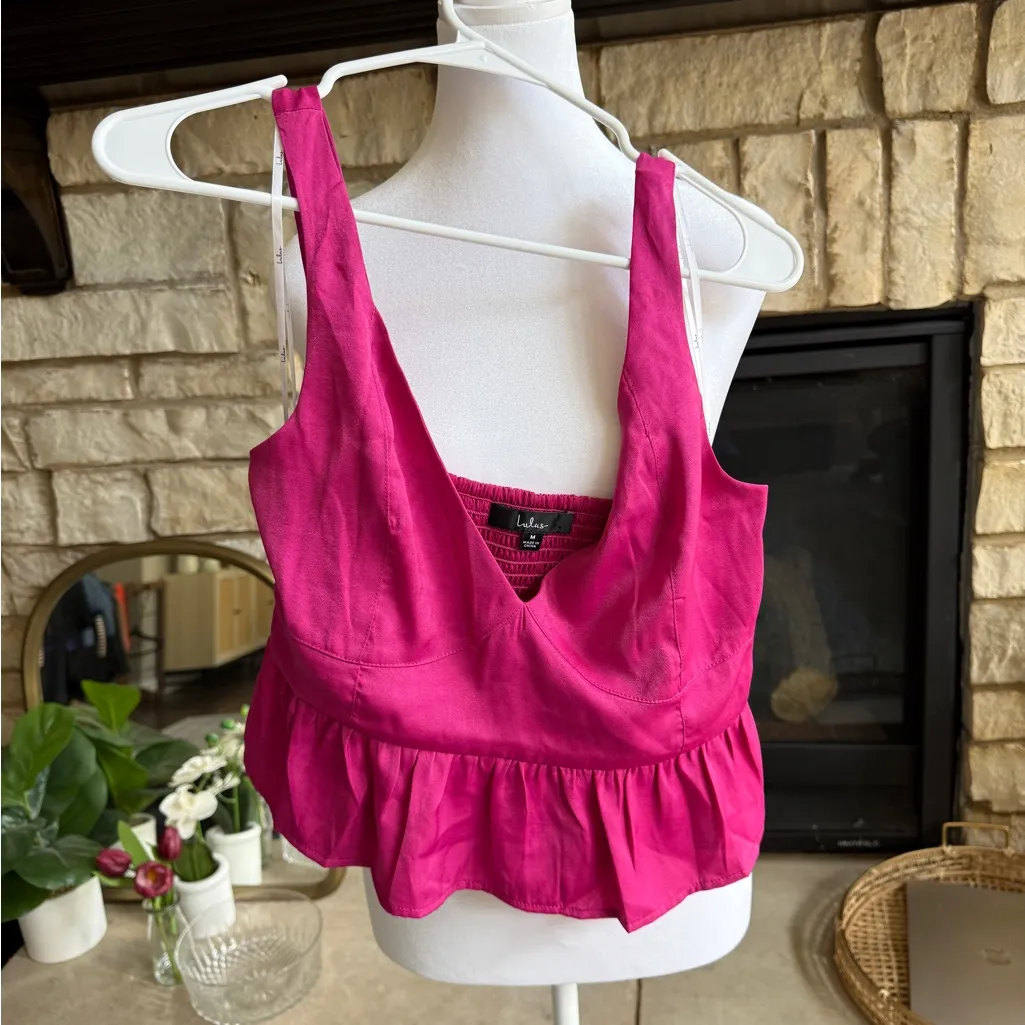 ⚜️ 3/$25 ⚜️ NWOT Lulus Fuchsia Satin V-Neck Peplum Tank Top, M - Image 3