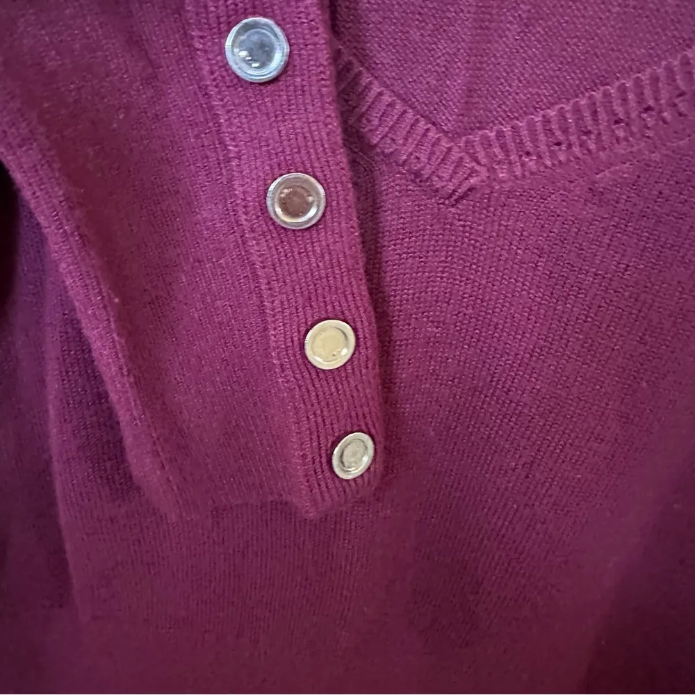 White House Black Market burgundy v-neck sweater XS - Image 3