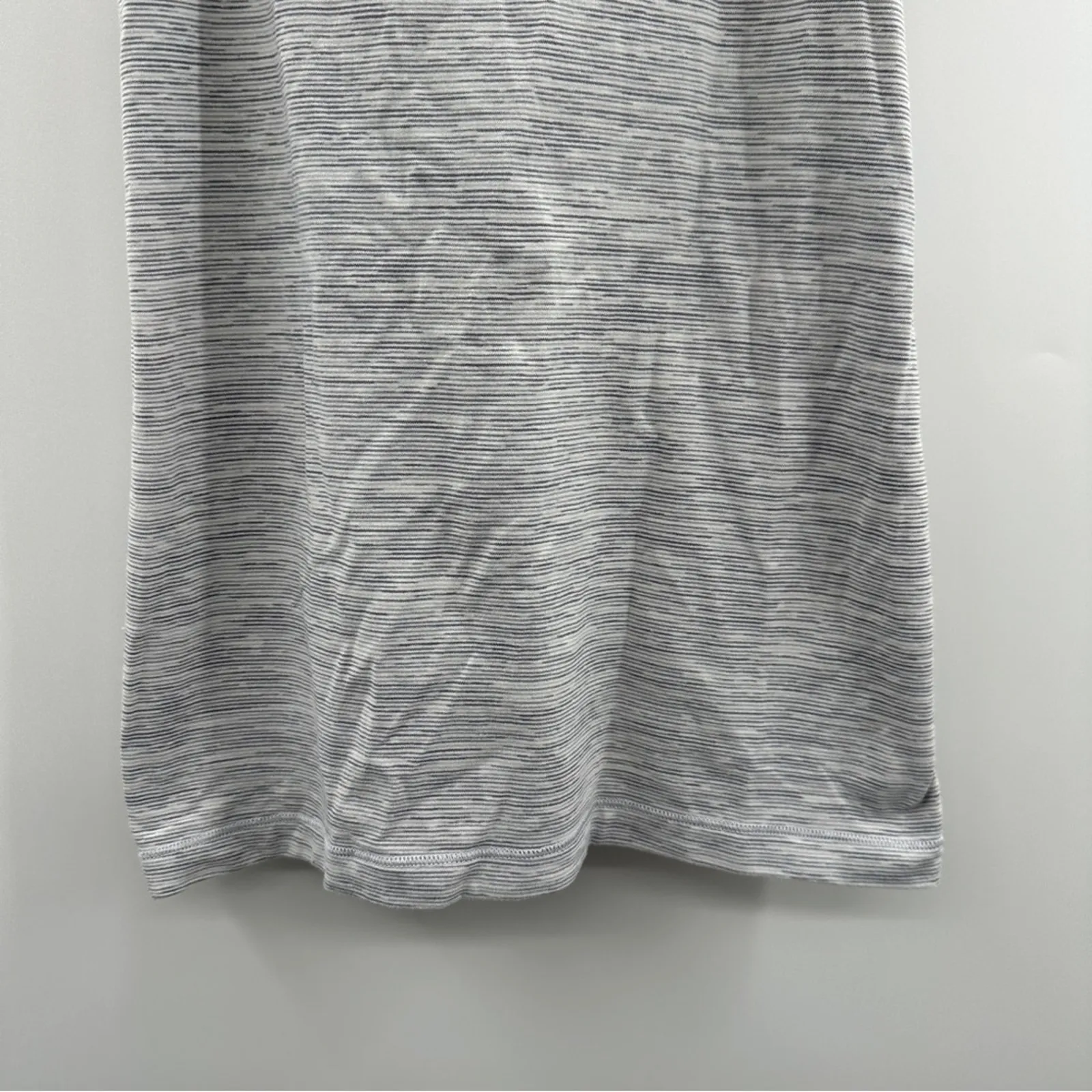 Lululemon Power Pose Tank Top in Wee Are‎ From Space Ice Grey Alpine White Sz 6 - Image 5