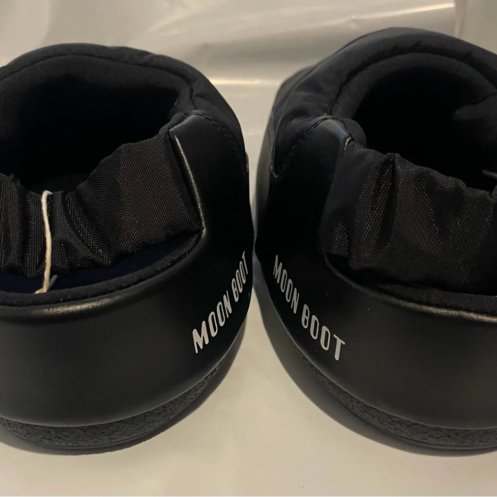 Moon Boot Black Mules NWOT Size undefined - Image 5