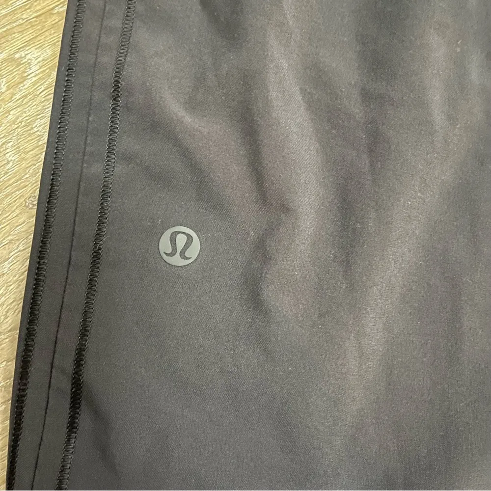 Lululemon Women’s Windbreaker Pants - Image 3