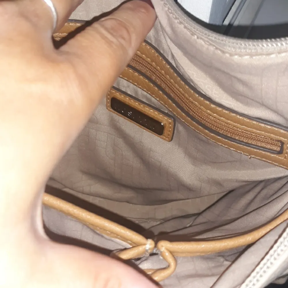 NWT Rosetti Purse with Tassle - Image 5