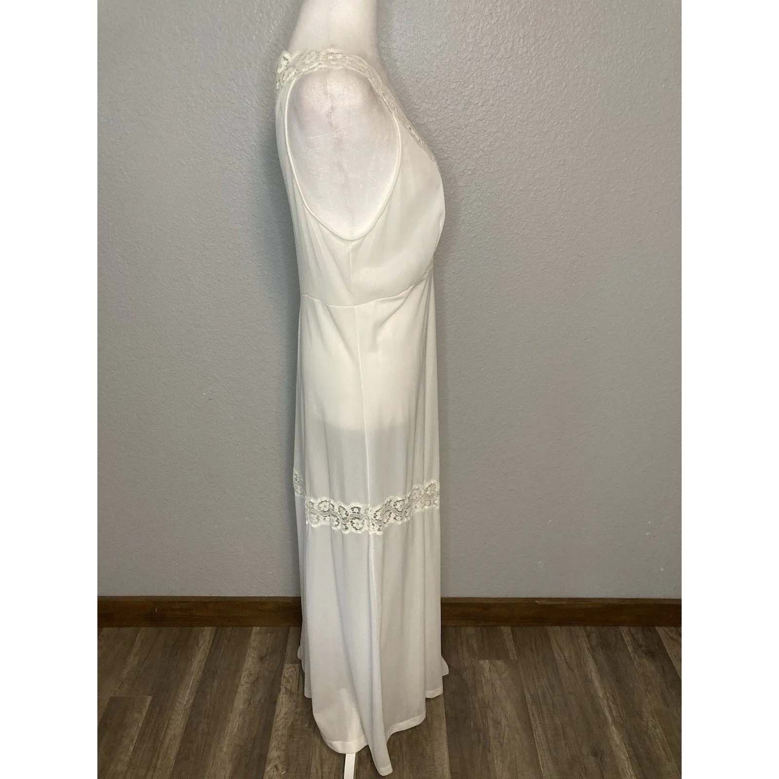 Vintage Night Gown Robe Womens M 14/16 White Lace Nylon Long Peignoir Set Bridal Size M - Image 10