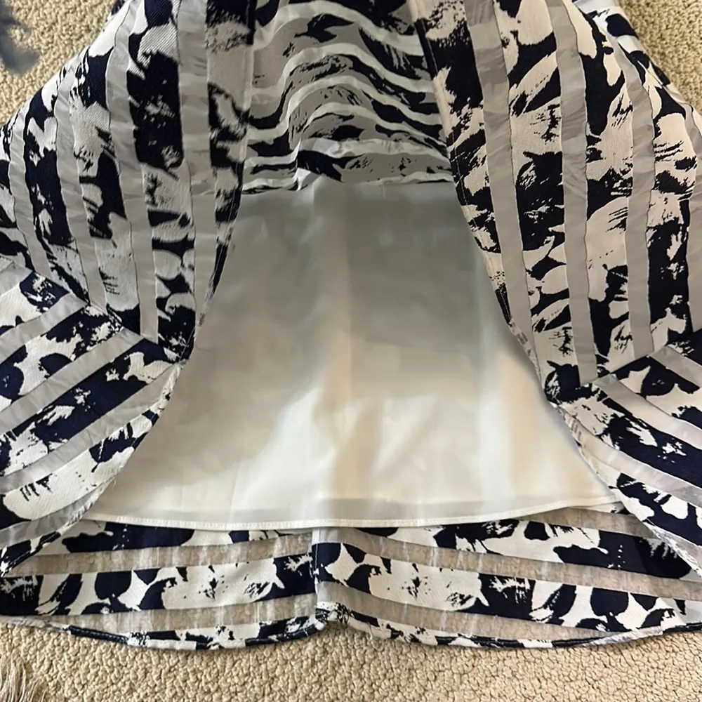 Patterned Cocktail Dress - Image 4