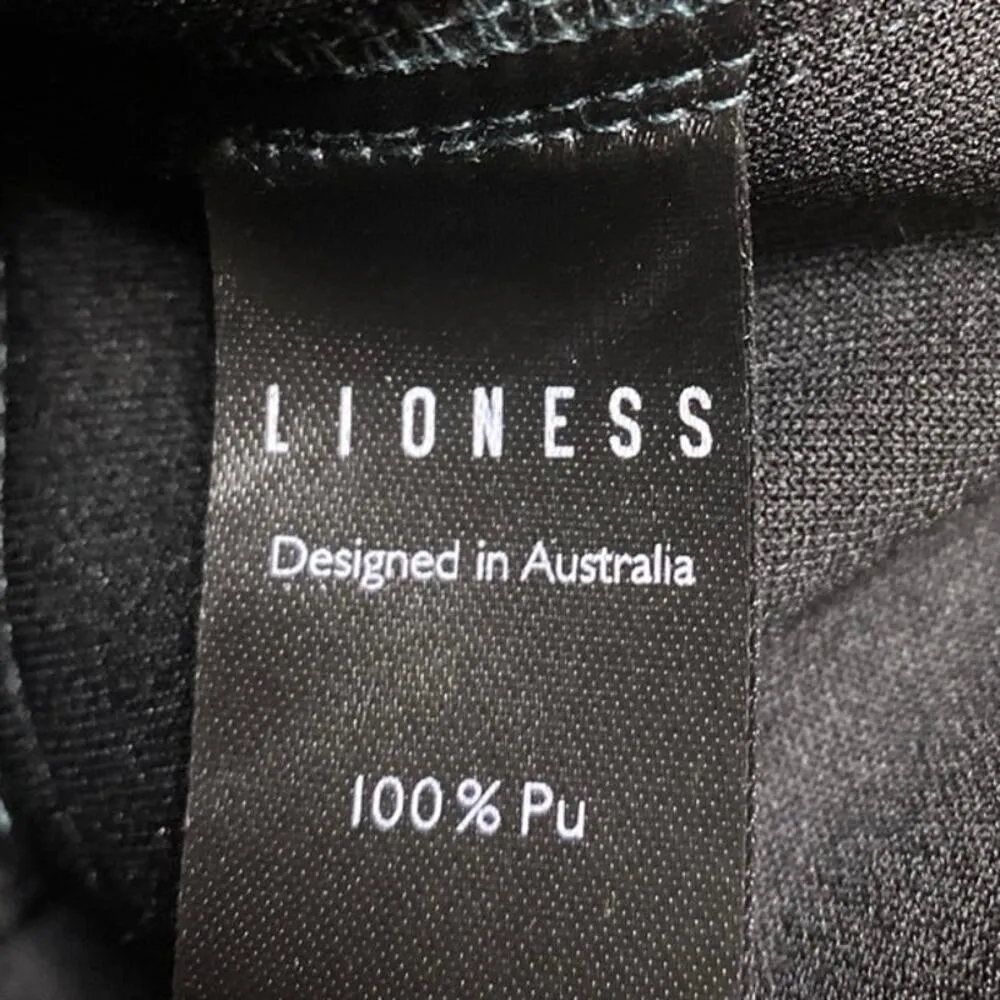 Lioness Green Faux Leather High Waist Wide Baggy Carrot Barrel Cargo Pants XXS - Image 5